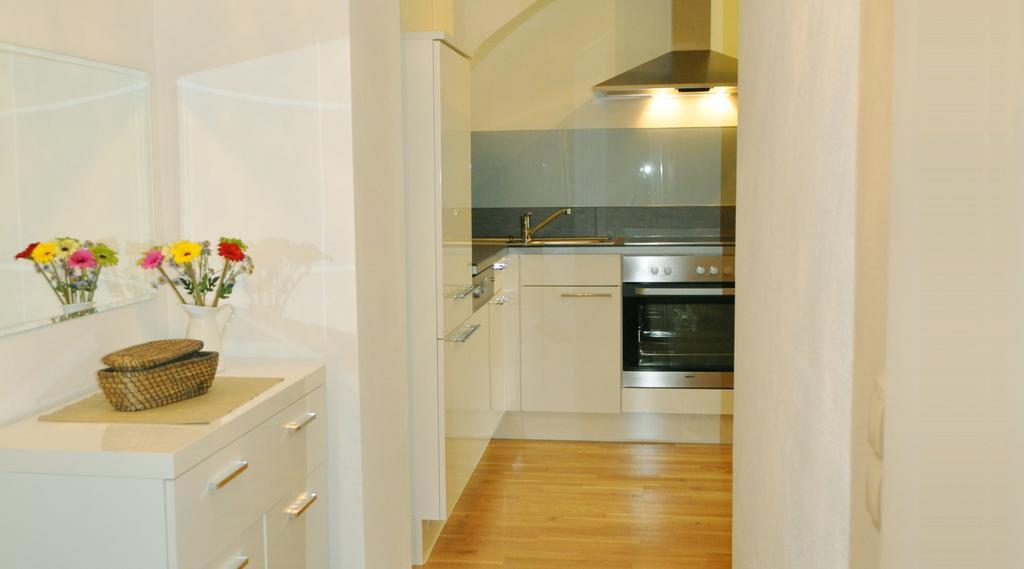 Ferienwohnung Im Univiertel Mit Garten グラーツ エクステリア 写真